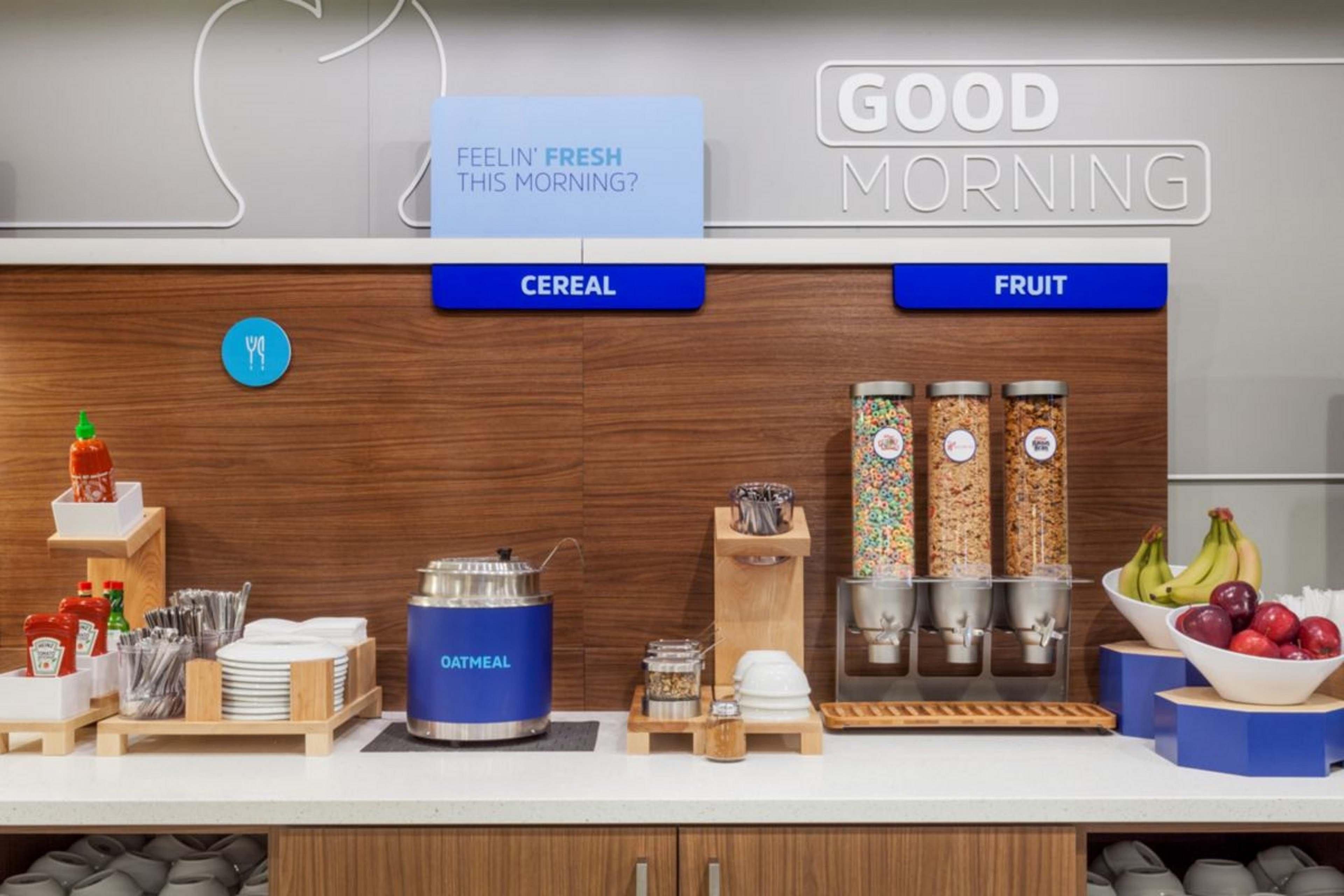Holiday Inn Express Chelmsford By Ihg Екстериор снимка