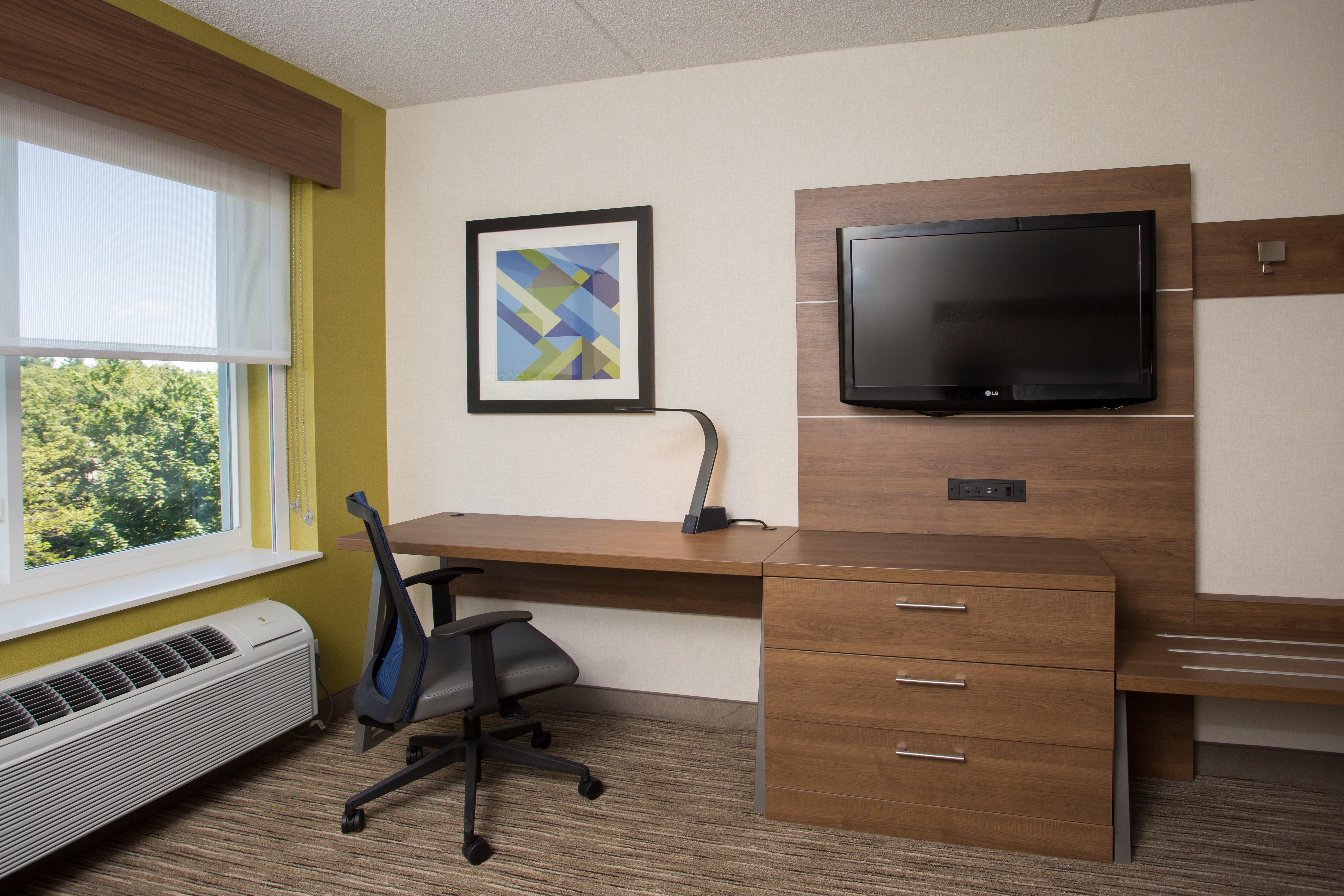 Holiday Inn Express Chelmsford By Ihg Екстериор снимка